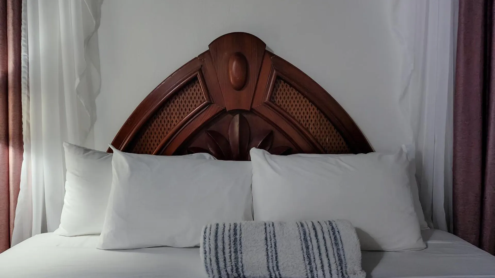 Sky Beach Hotel Hopewell