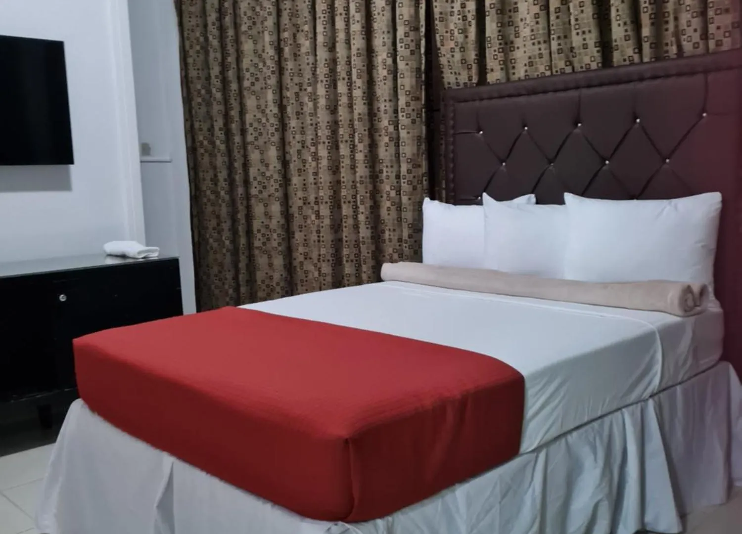 Sky Beach Hotel Hopewell